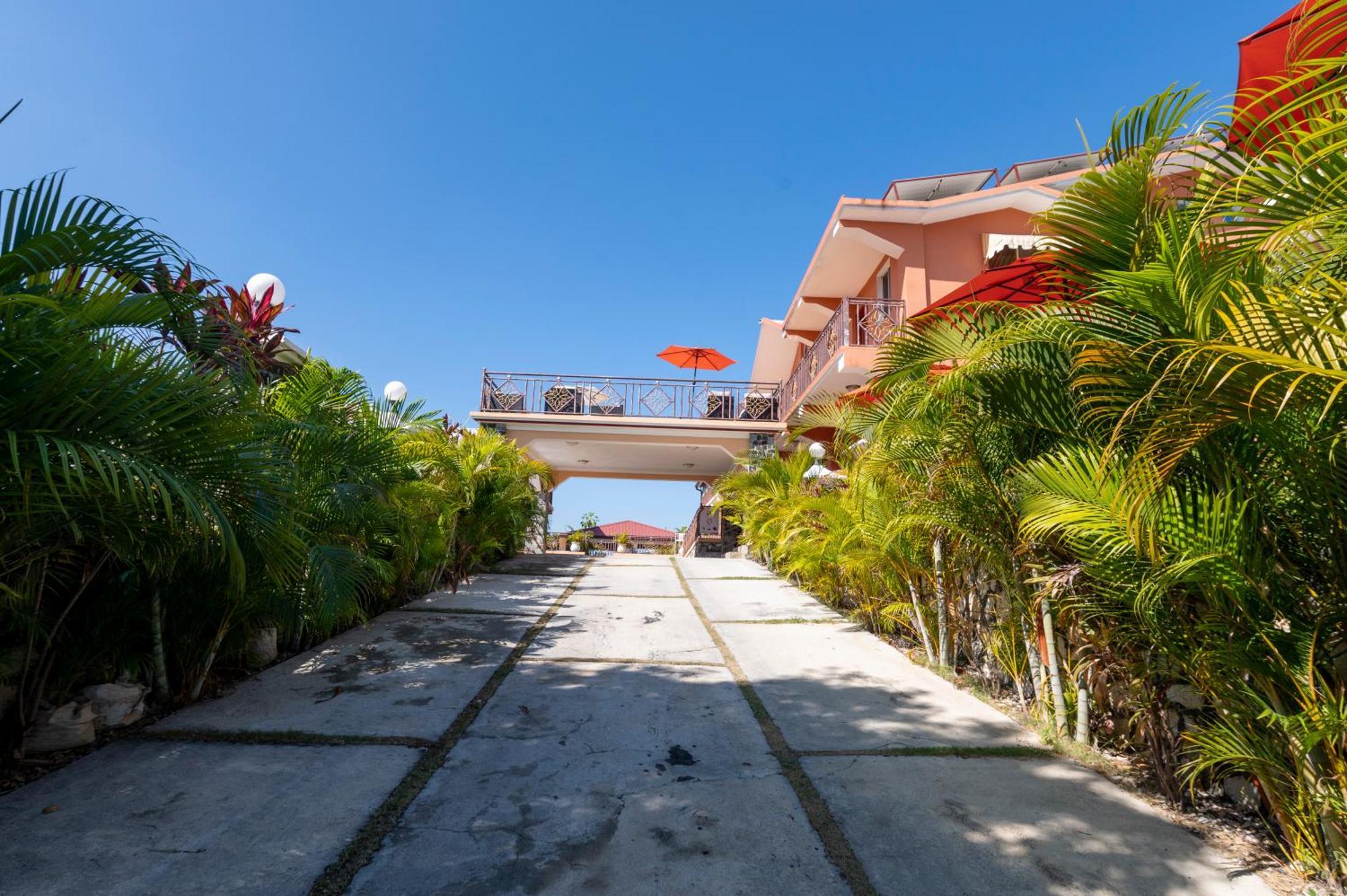 Vivy Hill'S Hotel Port-au-Prince Exterior photo